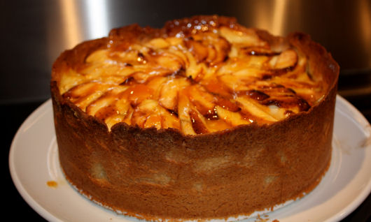 appeltaart met amandelspijs1 (54K)